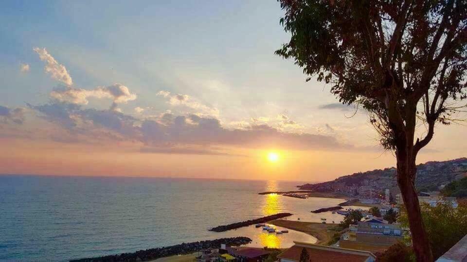 مبيت وإفطار بالما دي مونتيكارو La Collina Sul Mare المظهر الخارجي الصورة